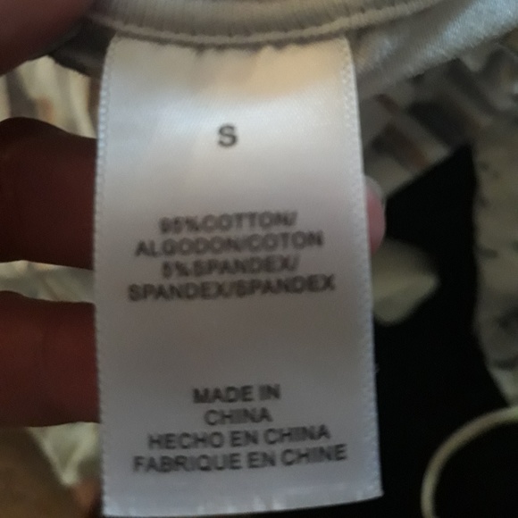 Top - Picture 3 of 4